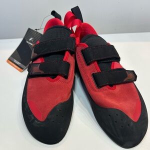 ClimbX Climbing Shoes Men’s Size 9